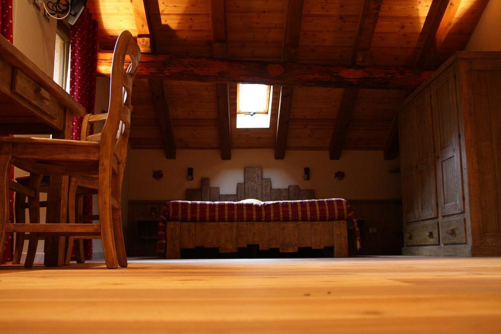 Green Hotel Herbetet Cogne Room photo