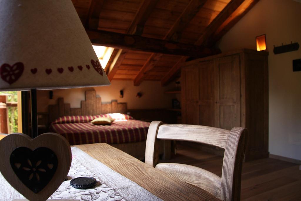 Green Hotel Herbetet Cogne Room photo